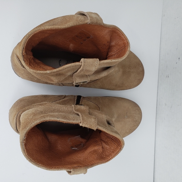 Birkenstock Sarnia Tan Suede Distressed Booties - Picture 5 of 12
